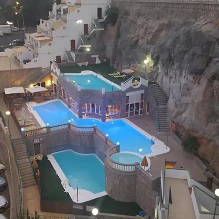 Amazing Seaview 2 Bedroom Apartment